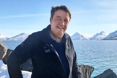 – Når du møter brutaliteten så hardt at du må gi fra deg livsverket ditt, så er det ikke tvil om at det gjør noe med deg