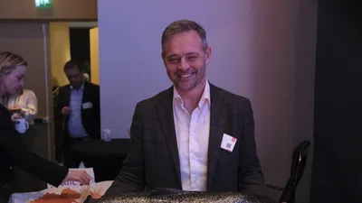 Landbasert oppdretter i rute med utbygging