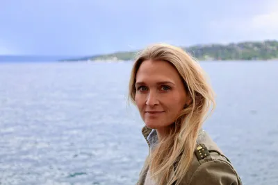 Sjømat Norge henter ny kapasitet fra NRK: – Vi trenger også folk utenfra sjømatbobla
