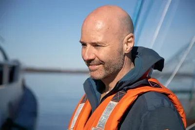 Abyss har gått fra 18 til 34 båter, og flere er på vei – nå jakter de folk til å jobbe på dem