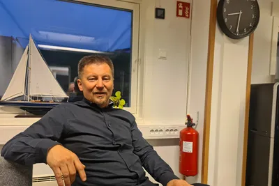 – Det er nesten umulig ikke å være opptatt av grunnrenteskatten når en bor her vi bor
