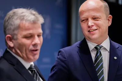 Nye uttalelser om skatt, skremt av Doffin-anbud, fem personer fengslet og snøkrabbe-rettssak
