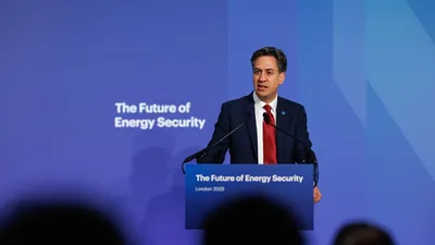 Miliband snaps at BP for 'unhelpful, disappointing' offshore wind planning conduct