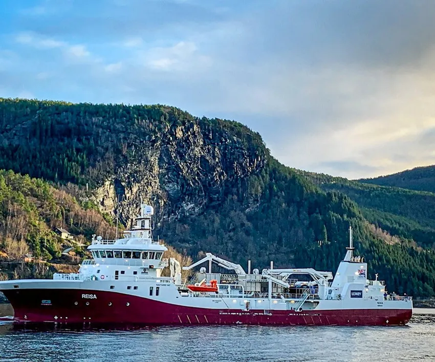 Ny brønnbåt levert til Norsk Fisketransport