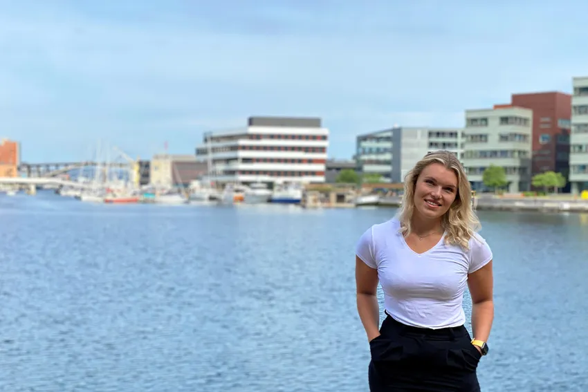 Anna Nygård Johansen (25) studerer fiskehelse: – Litt tilfeldig at jeg havnet her