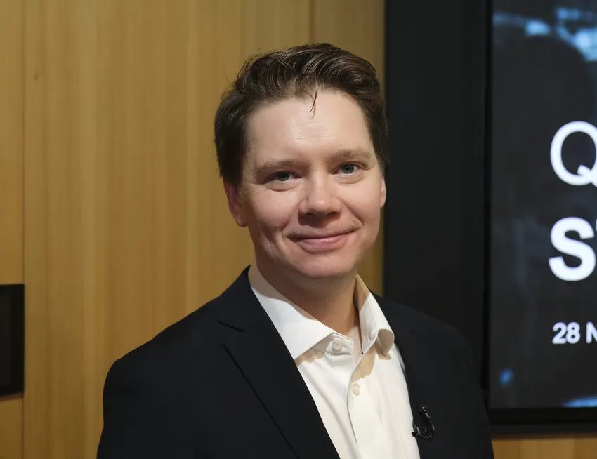 Landbasertselskapet selger havneområdet og leier det tilbake