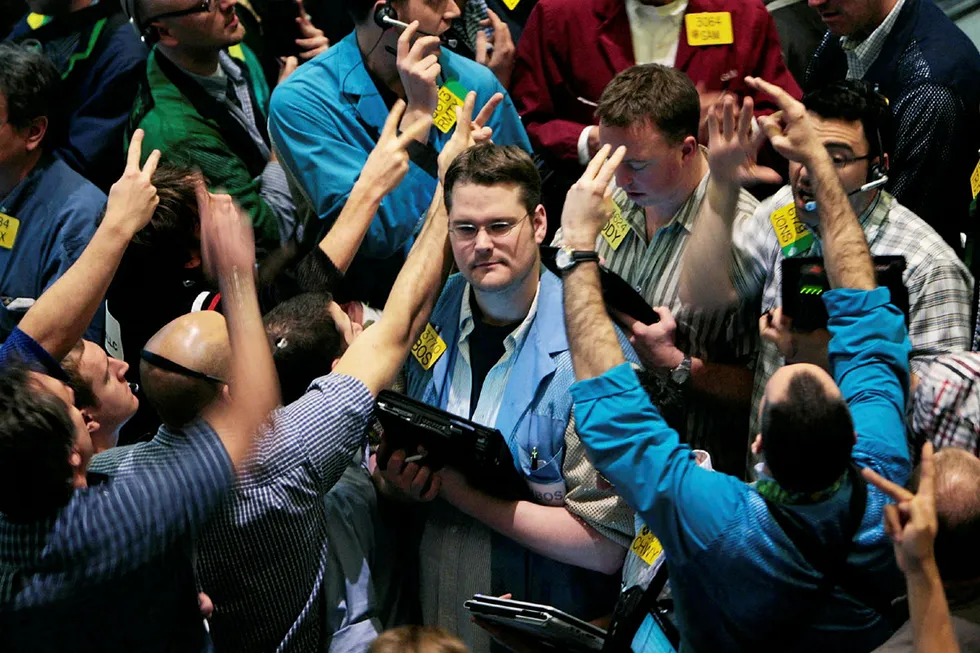 Steady: oil prices end day mixed