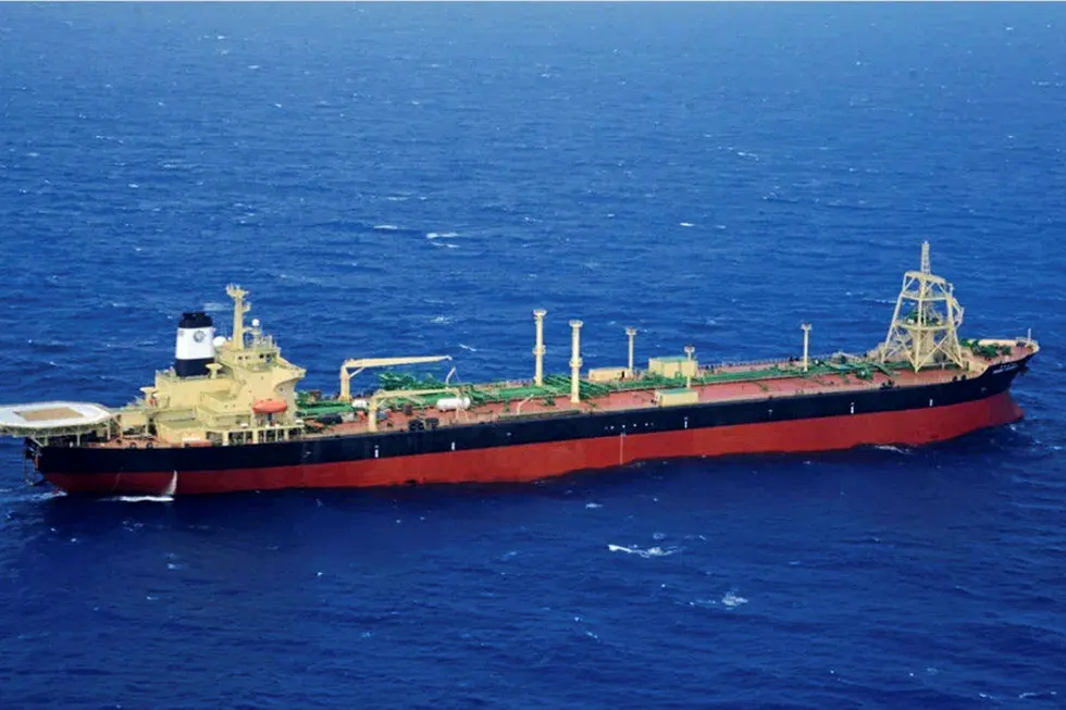 Heading out: Nanhai Shengkai FSU is heading to Hong Kong for bunkering