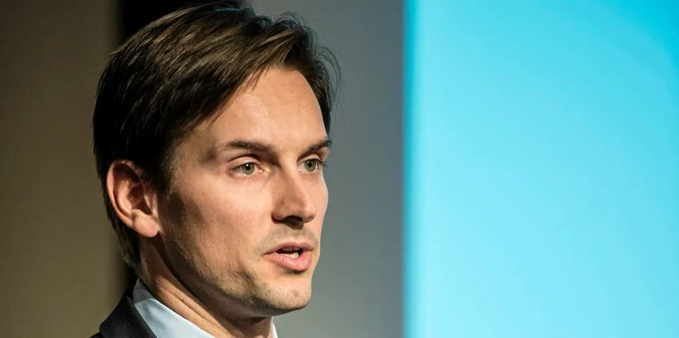 DNB Markets analyst Alexander Aukner rules out a cash crisis for Grieg Seafood.