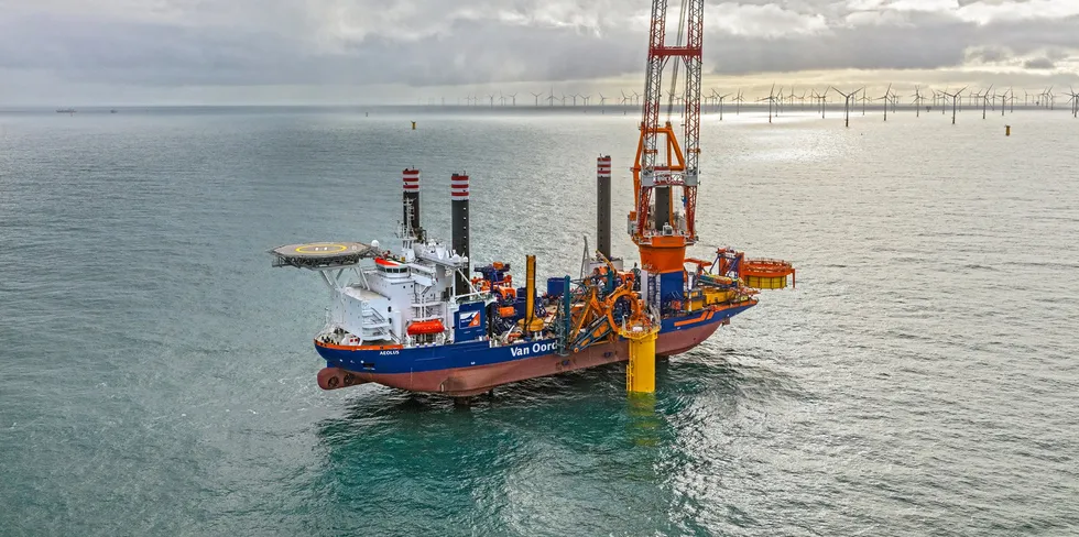 . Van Oord Aeolus