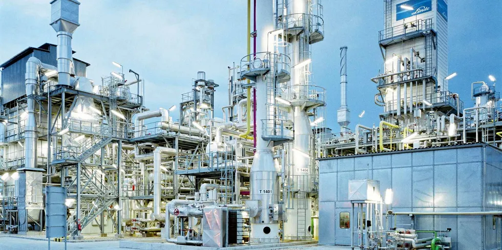 A Linde-built hydrogen steam-reforming plant in Hungary.