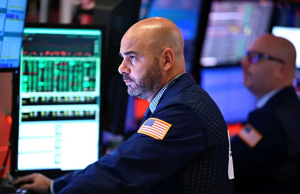 Oil price: Brent crude rose 0.9%, to settle at $62.29 a barrel