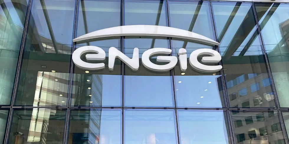 The deal includes 350MW of grid-scale battery assets in operation and 880MW under construction.