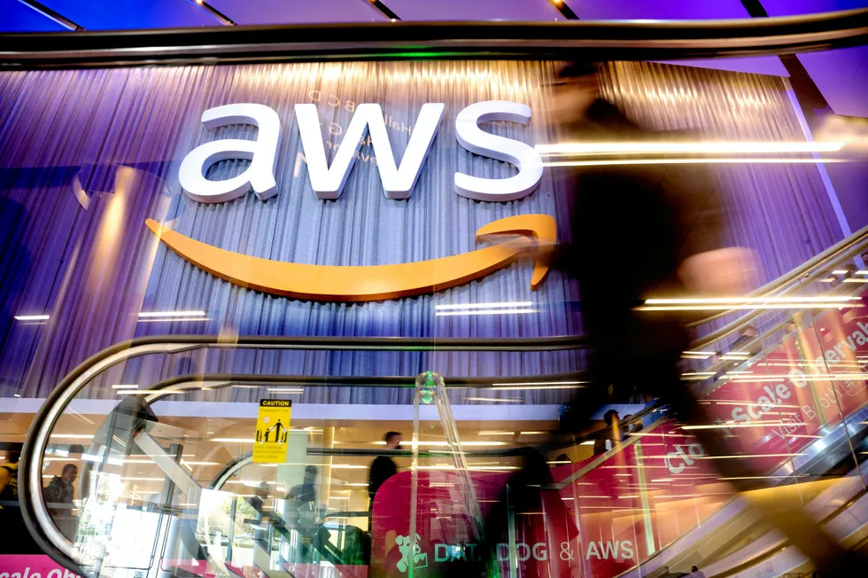 Amazon reports it now has more than 500 wind and solar projects globally.