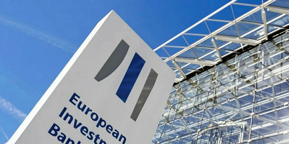 . EIB.