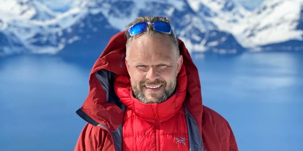 Last year Masoval named Helge Kvalvik as its new CEO, replacing Asle Ronning.