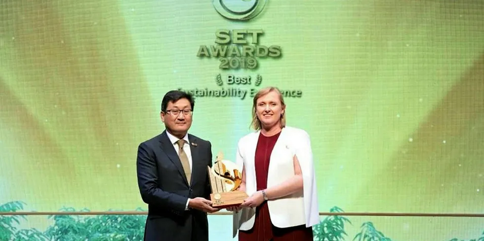 Thai Union Global Director of Corporate Affairs and Sustainability Darian McBain accepts the SET Best Sustainability Excellence Award 2019.