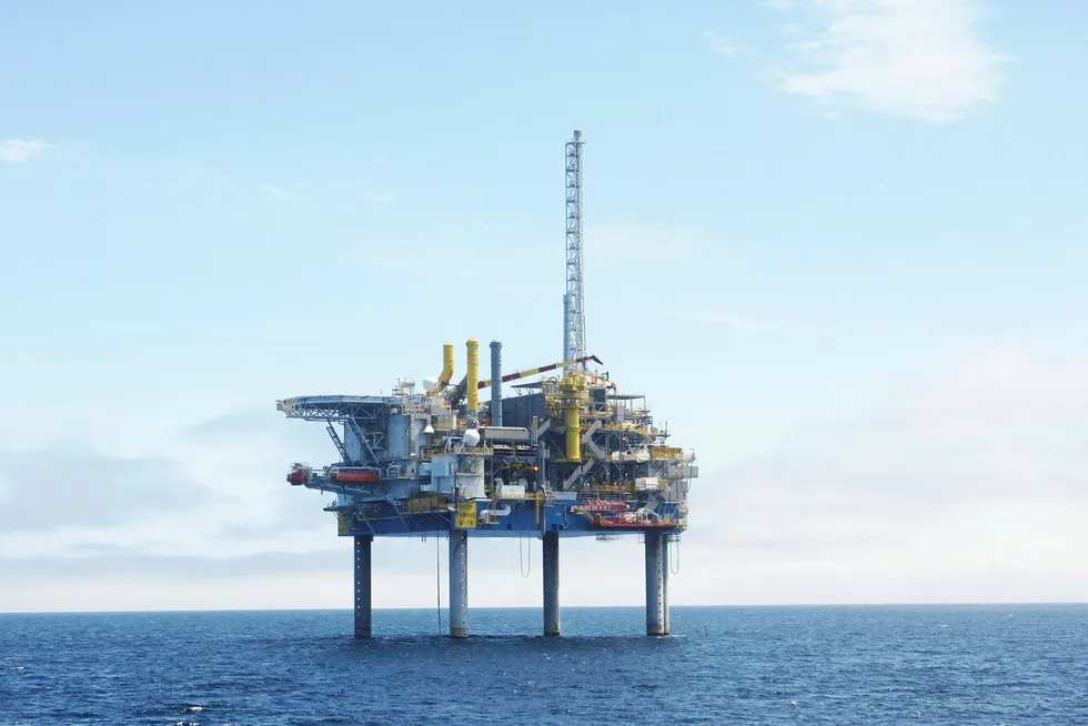 Decommissioning: Encana's Deep Panuke platform off Nova Scotia