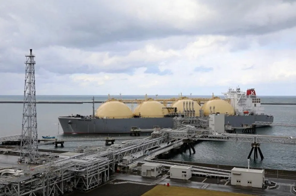 The LNG carrier Pacific Breeze arrives at Inpex's Naoetsu terminal in Japan laden with Ichthys’ first cargo.