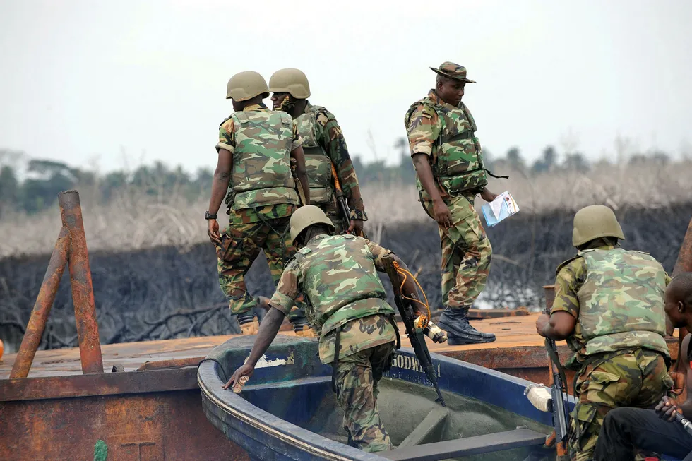Rig workers snatched: off Nigeria