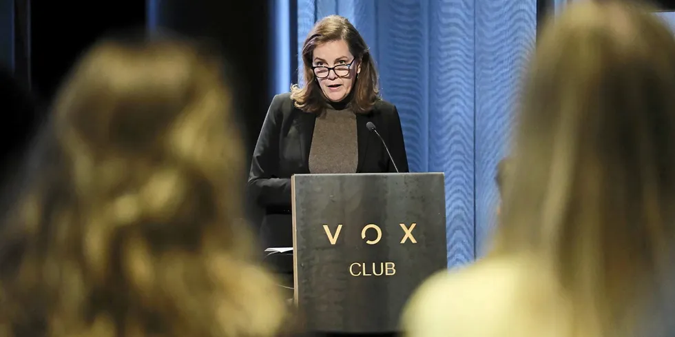Icelandic Minister of Food, Agriculture and Fisheries Svandis Svavarsdottir will present the bill formally to parliament next week.