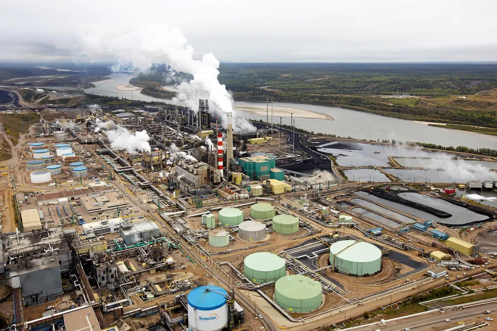 Demand surge: US distillate inventories slump, refining ramps up
