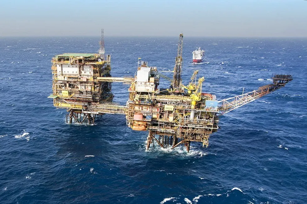 Scraps and fragments: the PPG-1 fixed platform in the Pargo field offshore Brazil