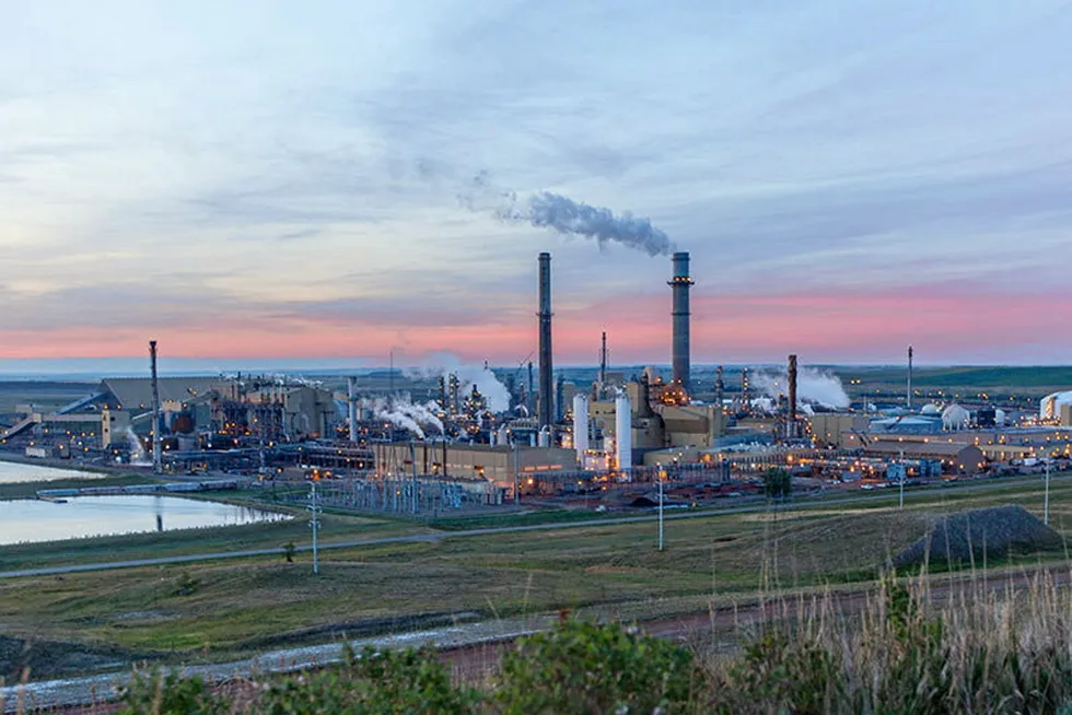 Hydrogen future: the Great Plains Synfuels Plant near Beulah, North Dakota