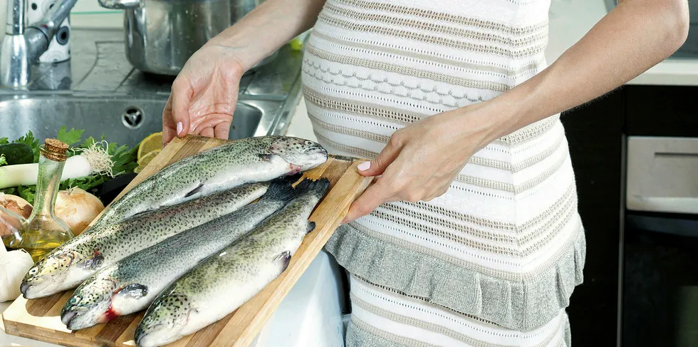 New US dietary guidelines promote seafood consumption for pregnant women.