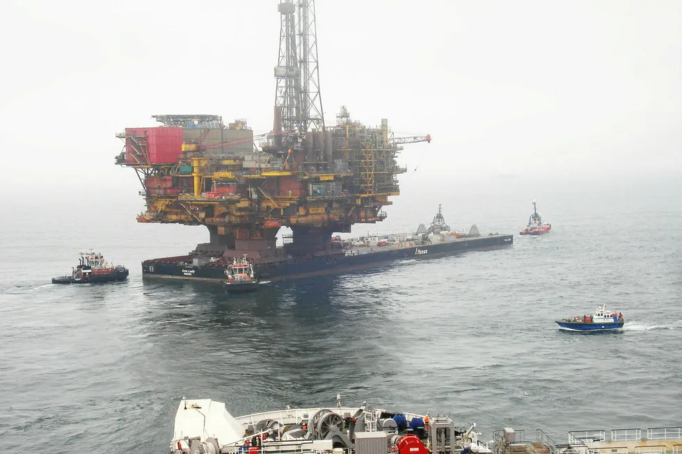 PHOTOS: Kotug lends a hand on Brent Delta decom