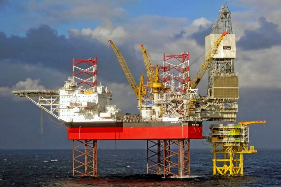 Virus case: jack-up Askepott at Oseberg H platform