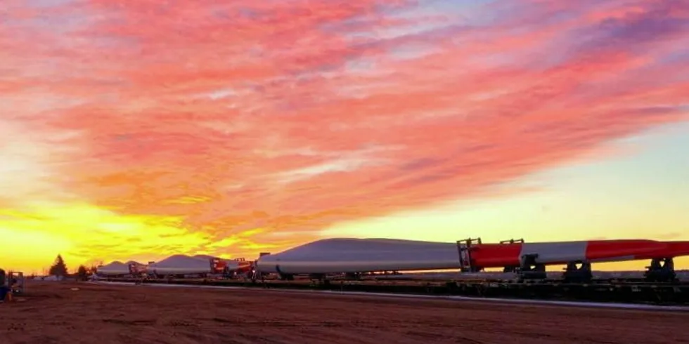 Vestas V163-4.5 wind turbine blade measuring 80 metres is the longest transported across the US railroad network