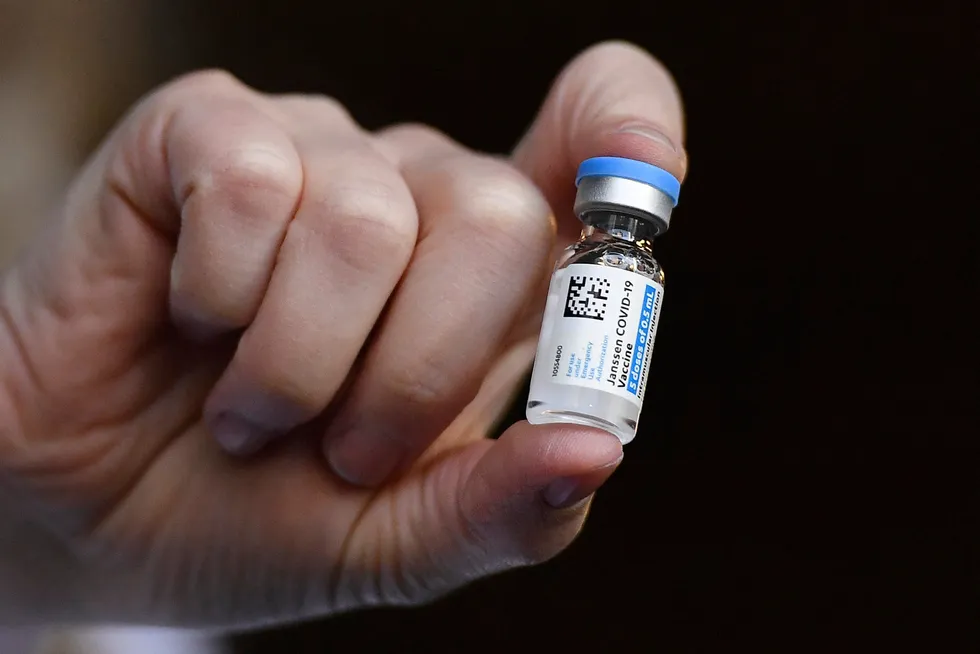 Covid vaccines: US expects vaccines for all adults by end of May