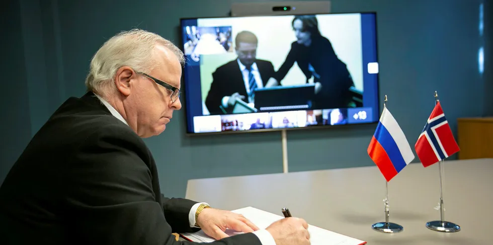 Officials from Norway and Russia ink the Northeast Atlantic cod quota via video link.