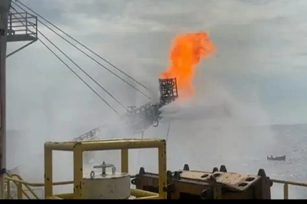 Flow testing being performed at ONGC's Chola-1 wildcat offshore India.