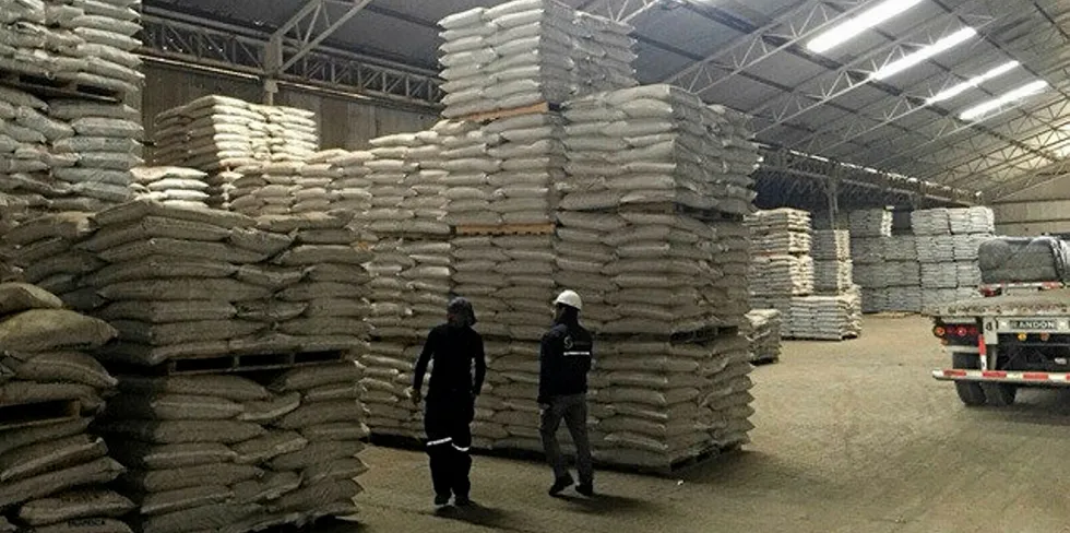 300,000 tons of Peruvian fishmeal sitting in Chinese ports amid US-China trade war