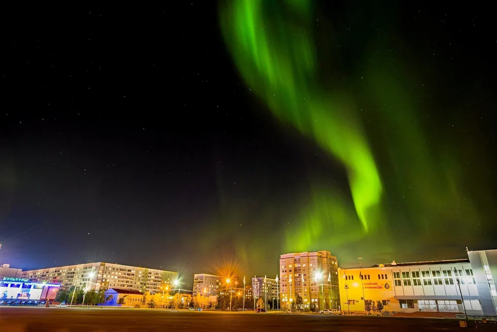 Flows: Polar Lighs seen in the city of Usinsk in the Komi region in the north of Russia