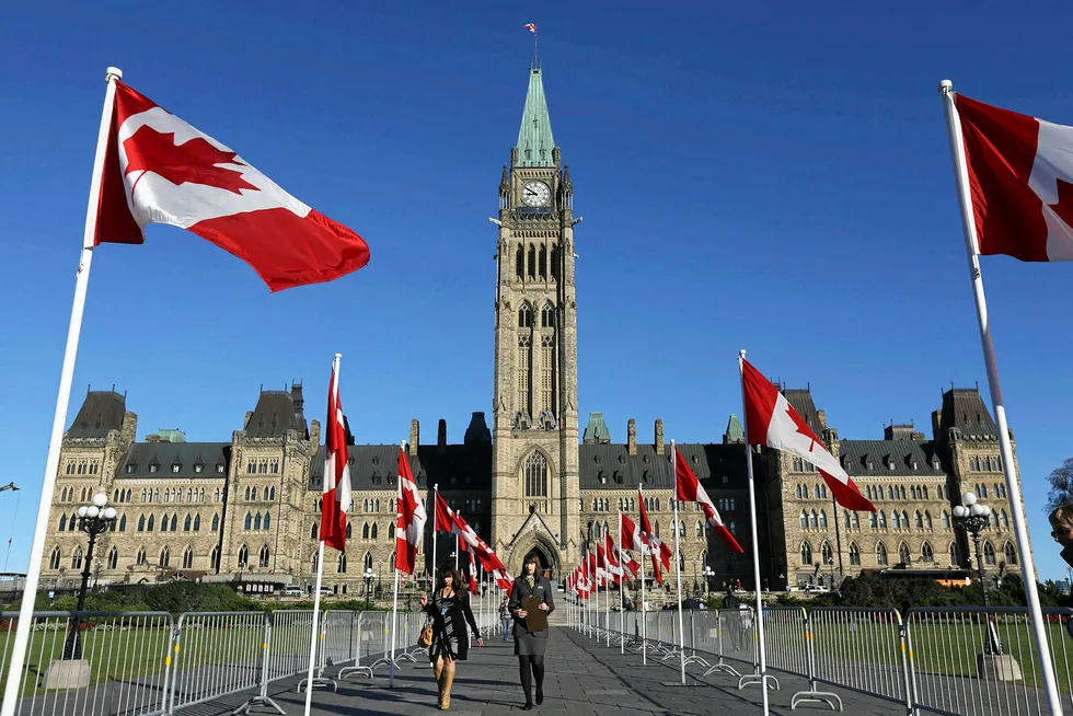 Power centre: the Canadian federal parliament in Ottawa, Ontario. The federal government has not taken the steps necessary to enact regulations governing Corridor’s land tenure in Quebec