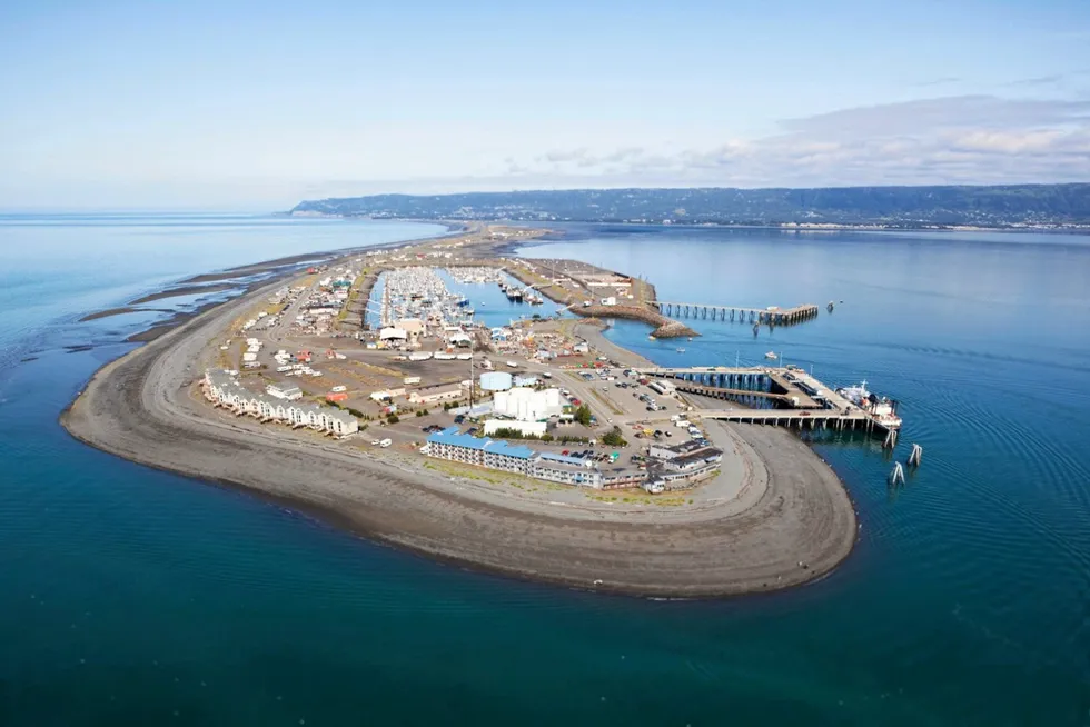 Extension: a subsidiary of Marathon Petroleum has been given three more years to build infrastructure for a planned LNG import facility.