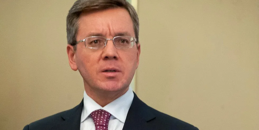 The redistribution of investment quotas in favor of onshore processing complexes will help Russia reduce its dependence on the foreign processing sector, according to German Zverev, president of VARPE.