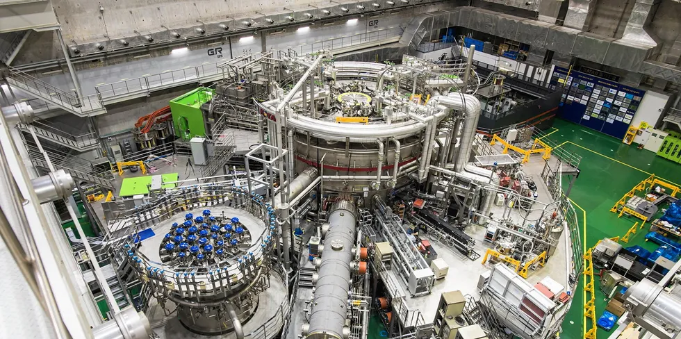 The artificial sun, known as KSTAR, has been built in the Korea city of Daejeon.