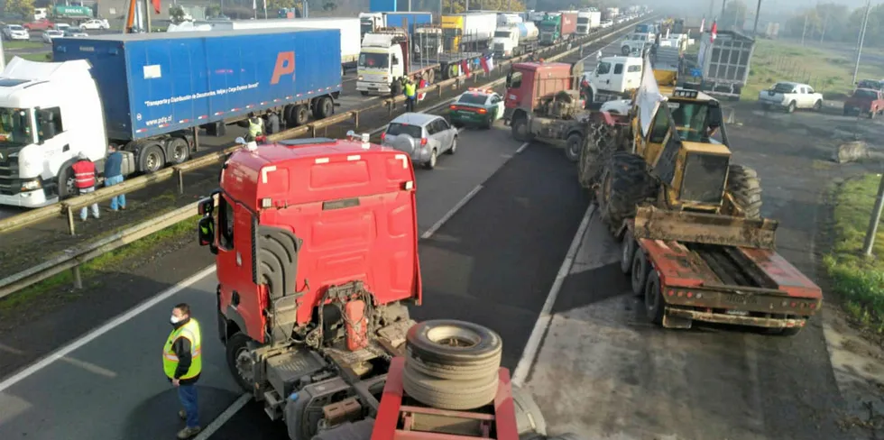 Chilean truckers are demanding that lawmakers pass a series of measures to protect them from an increasing number of violent attacks.