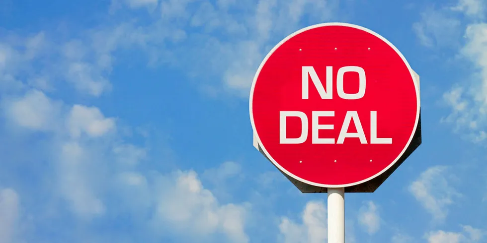 No deal Brexit sign.