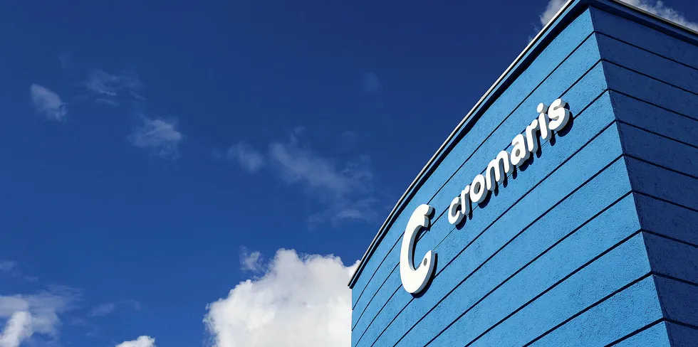 Cromaris logo.