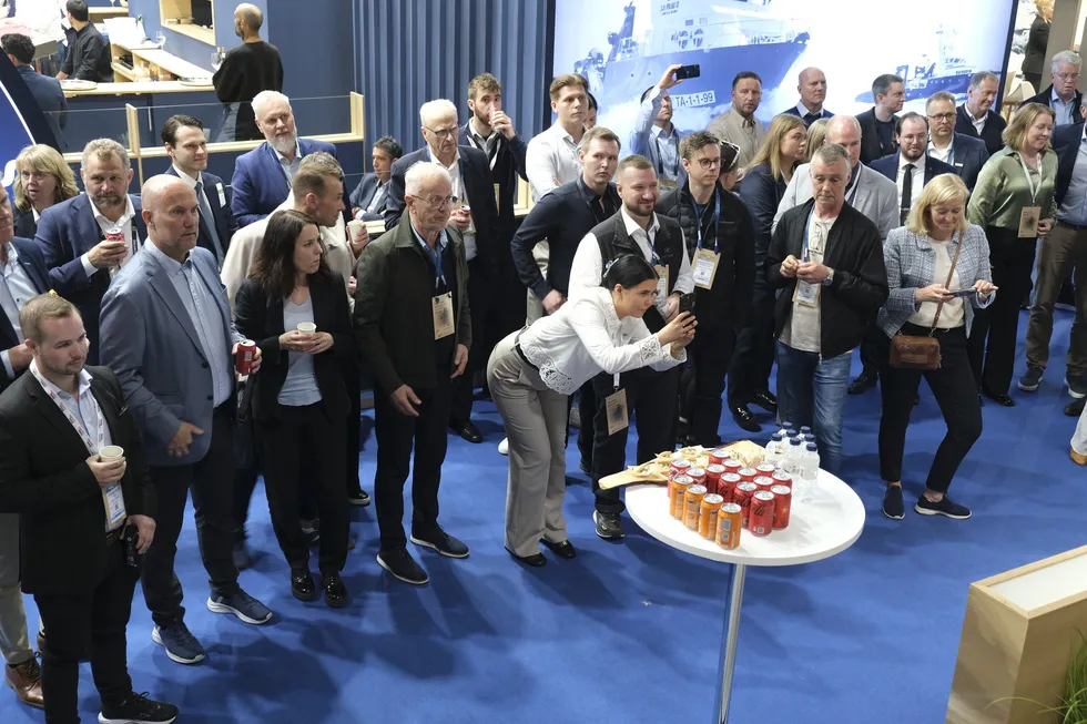 Around 100 people turned up when Gigante Salmon presented its first quarter results at the fair in Barcelona on Tuesday.