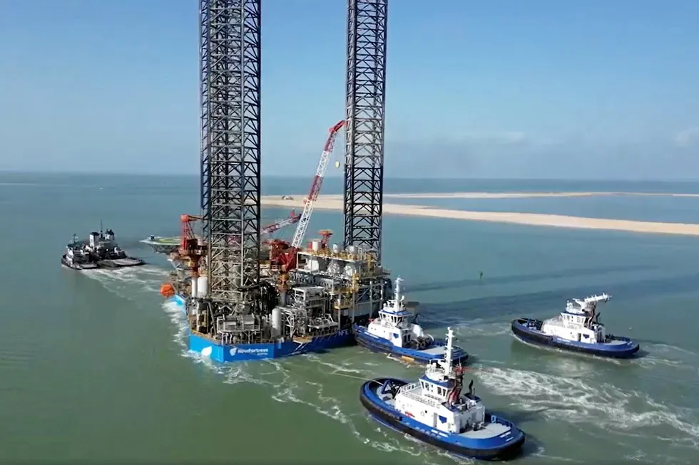 The NFE Pioneer III has arrived off Altamira, Mexico.