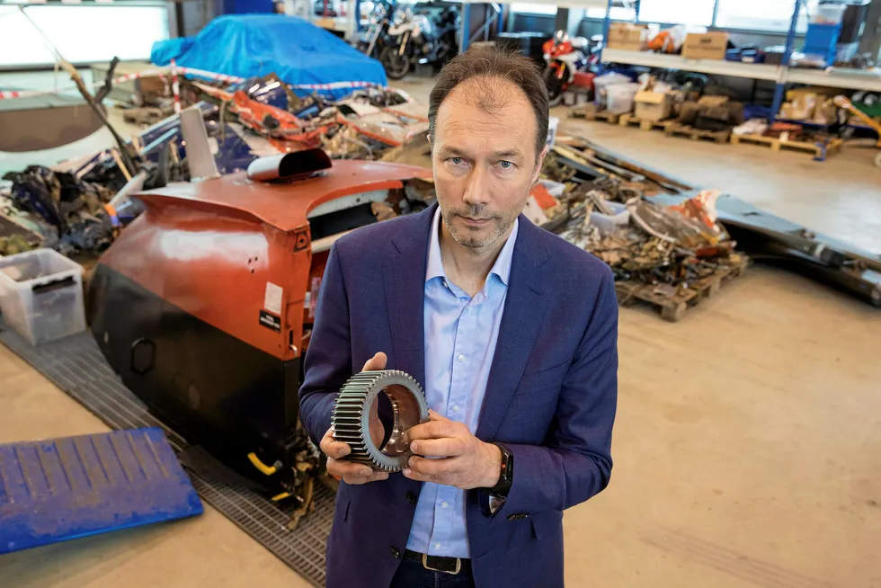 Investigation: AIBN aviation director Kaare Halvorsen holds the piece of equipment that caused the Turoy accident