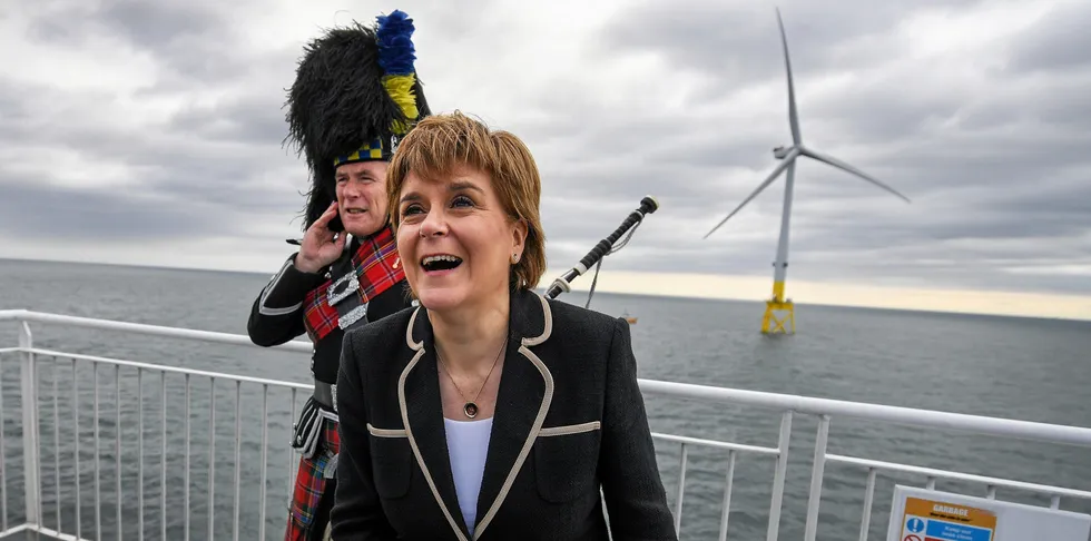 Nicola Sturgeon opens the EOWDC in Aberdeen Bay.