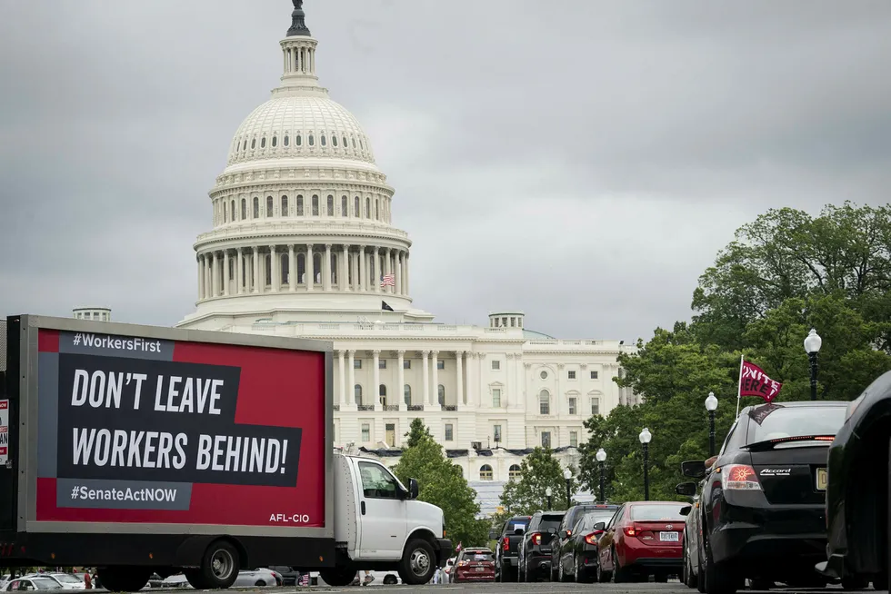 US unemployment figures down