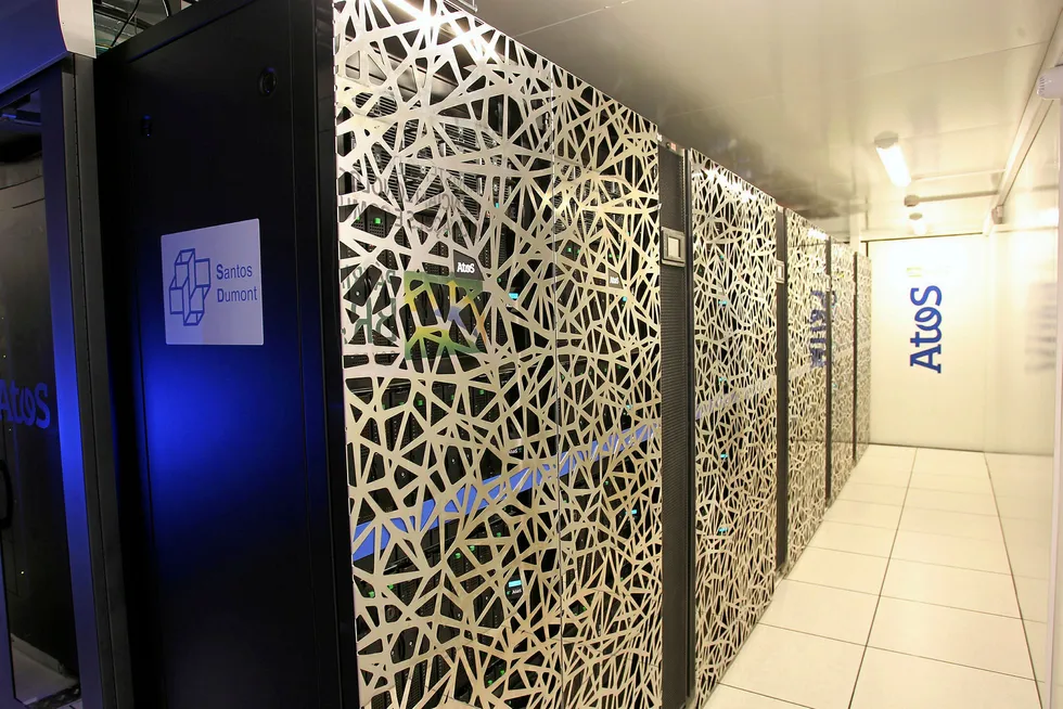 Covid-19 fight: the Petrobras supercomputer Santos Dumont